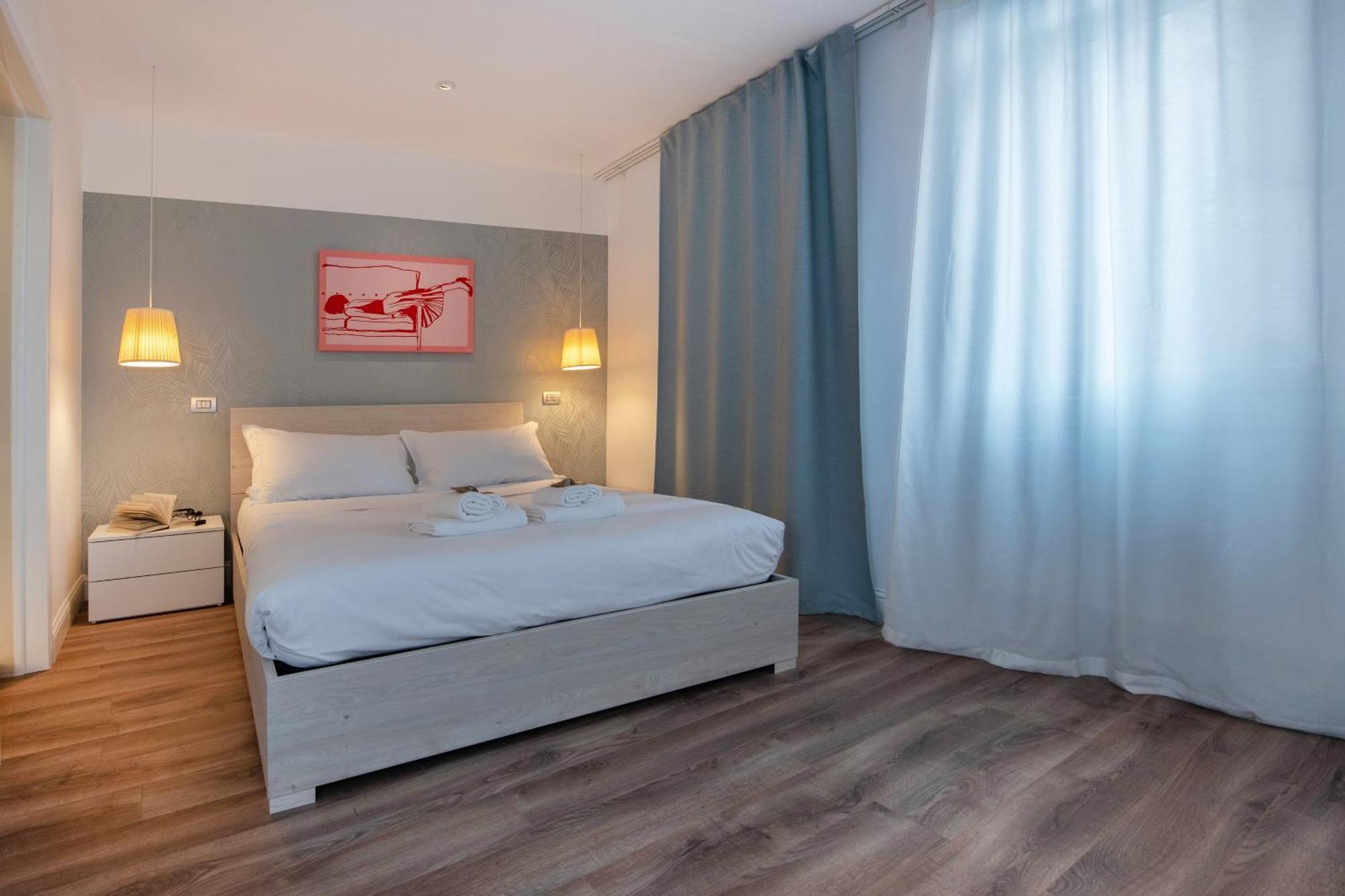 Colosseum View Accomodation Рим Екстер'єр фото
