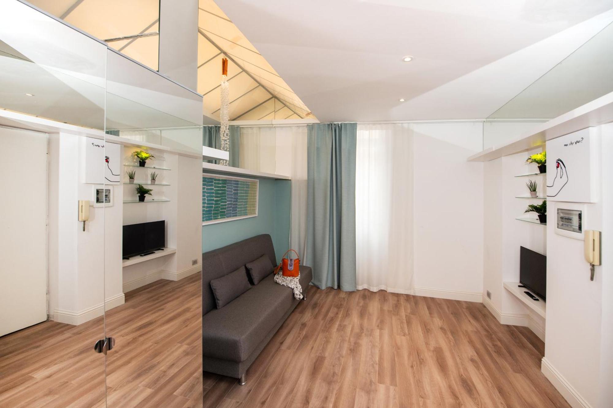 Colosseum View Accomodation Рим Екстер'єр фото